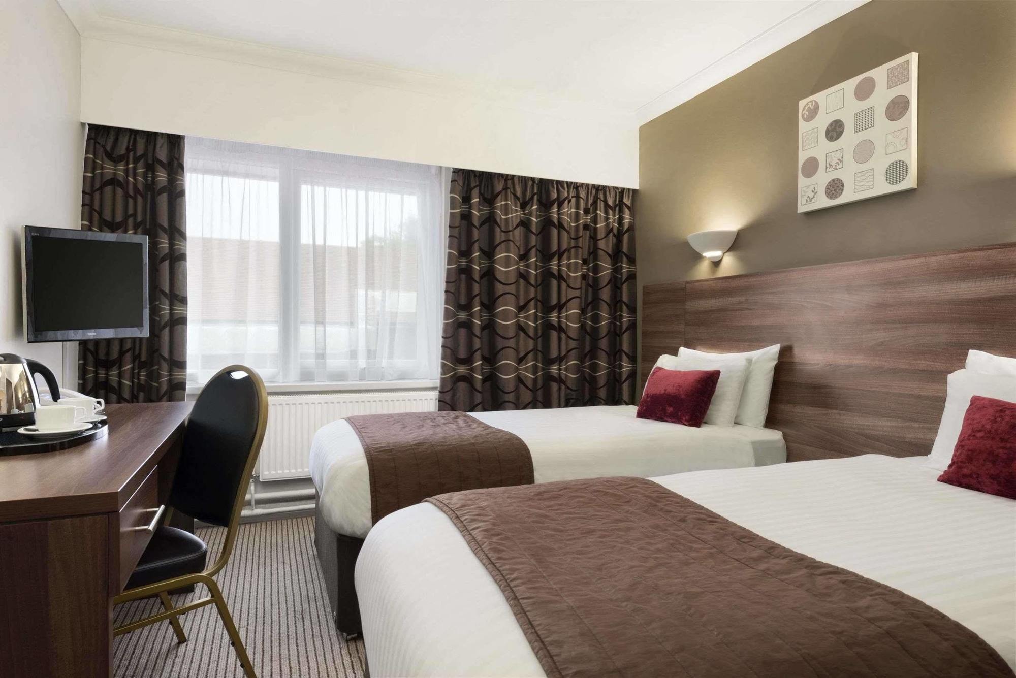 Riverside Hotel Кенилуърт Екстериор снимка