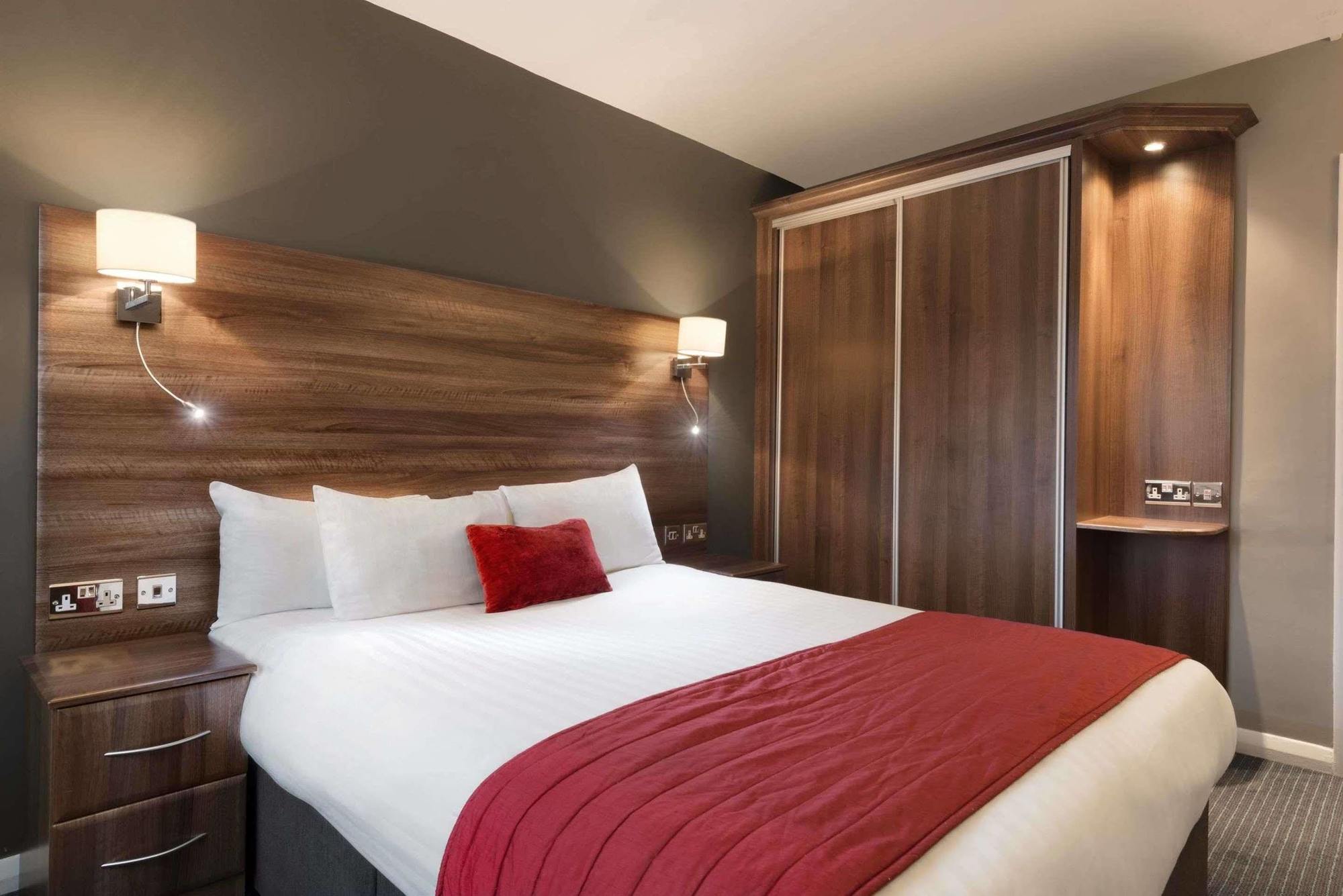 Riverside Hotel Кенилуърт Екстериор снимка