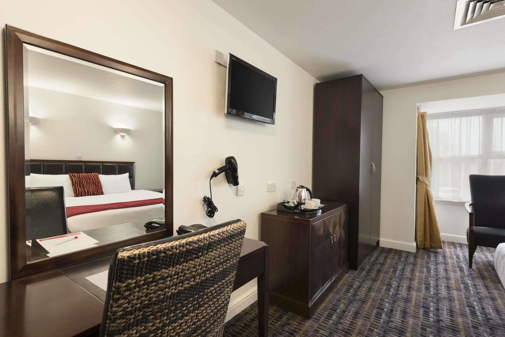 Riverside Hotel Кенилуърт Екстериор снимка