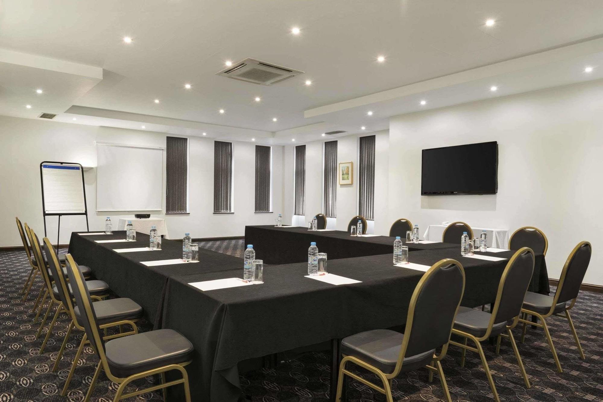 Riverside Hotel Кенилуърт Екстериор снимка
